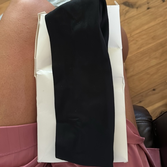 Open box Pilamor black headband - Picture 2 of 3